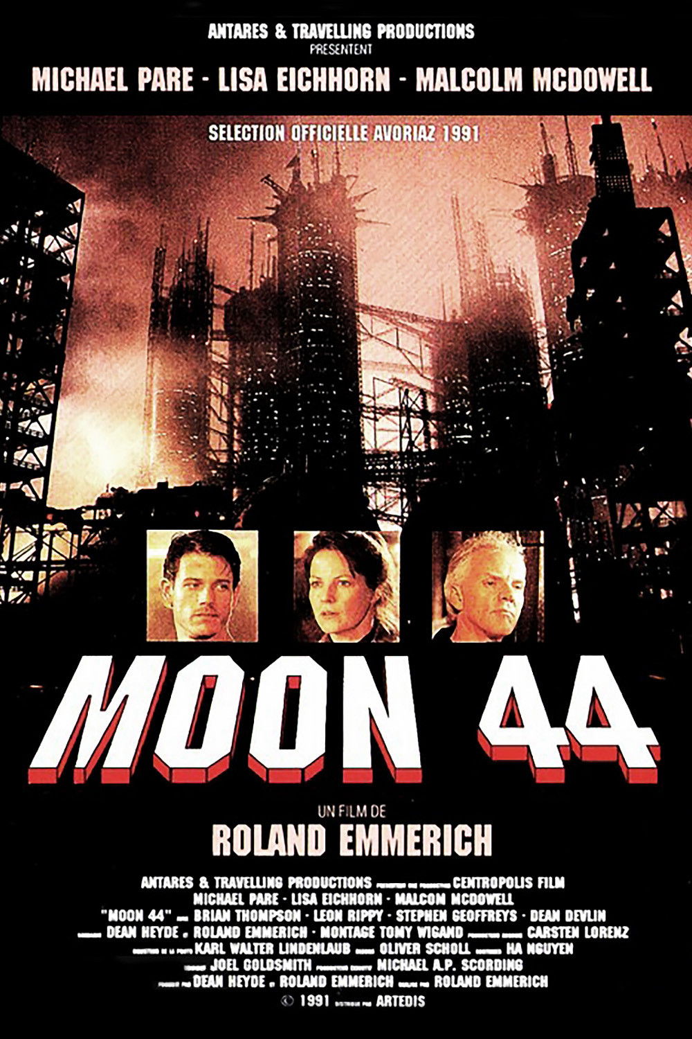 Locandina di Moon 44 - Attacco alla fortezza